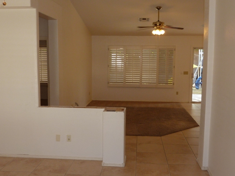 6341 East Roland Street Mesa, AZ 85215 - Photo 2 of 10 .