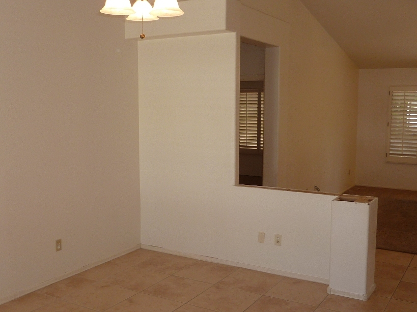 6341 East Roland Street Mesa, AZ 85215 - Photo 3 of 10 .
