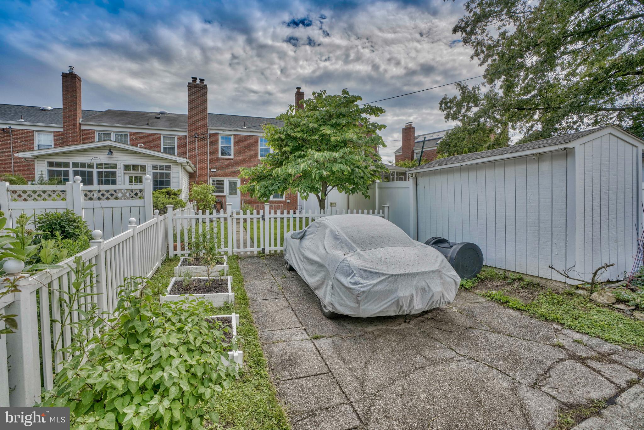 1570 Dellsway Road Baltimore, MD 21286 - Photo 23 of 24 Parking pad