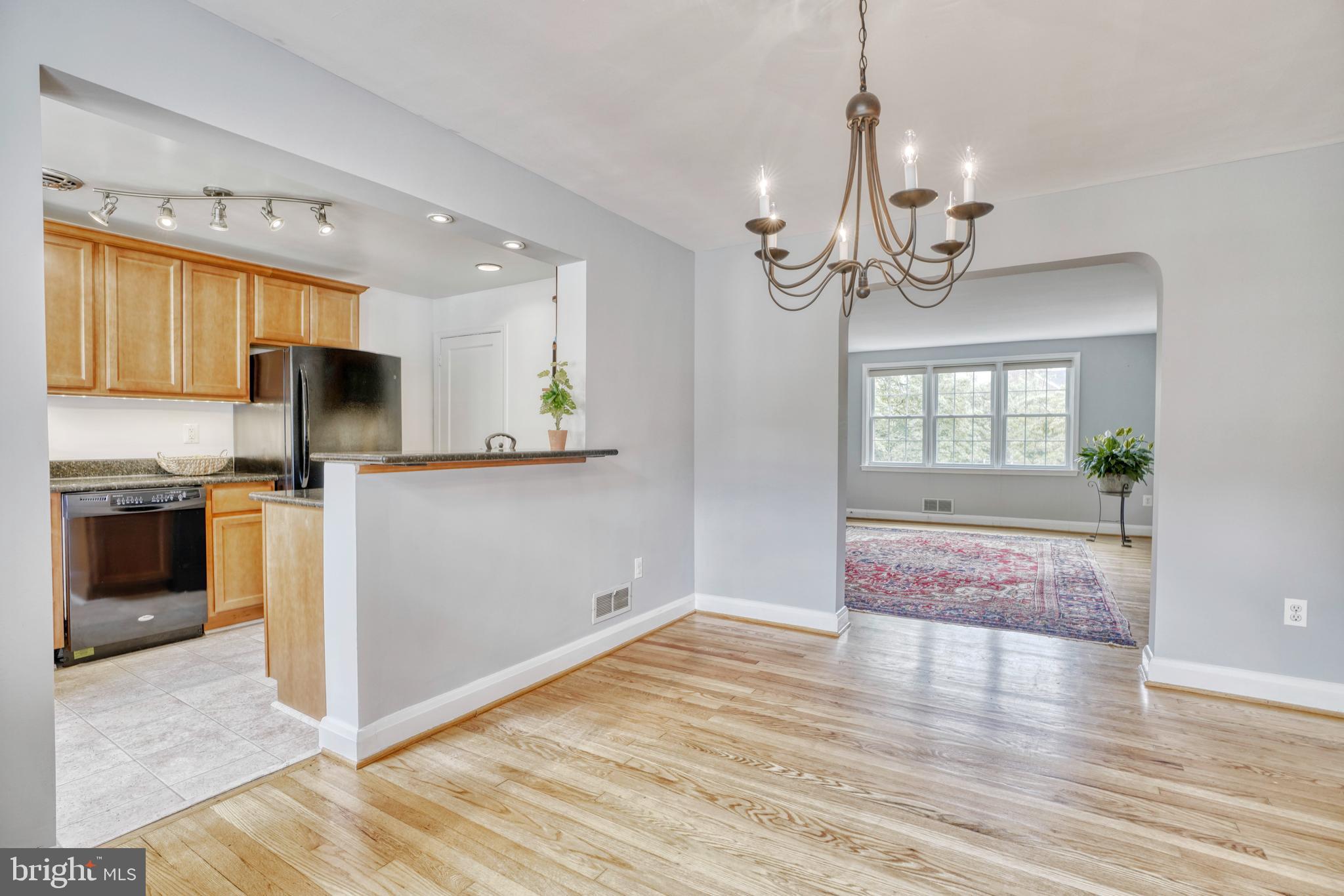 1570 Dellsway Road Baltimore, MD 21286 - Photo 8 of 24 Kitchen/dining room view
