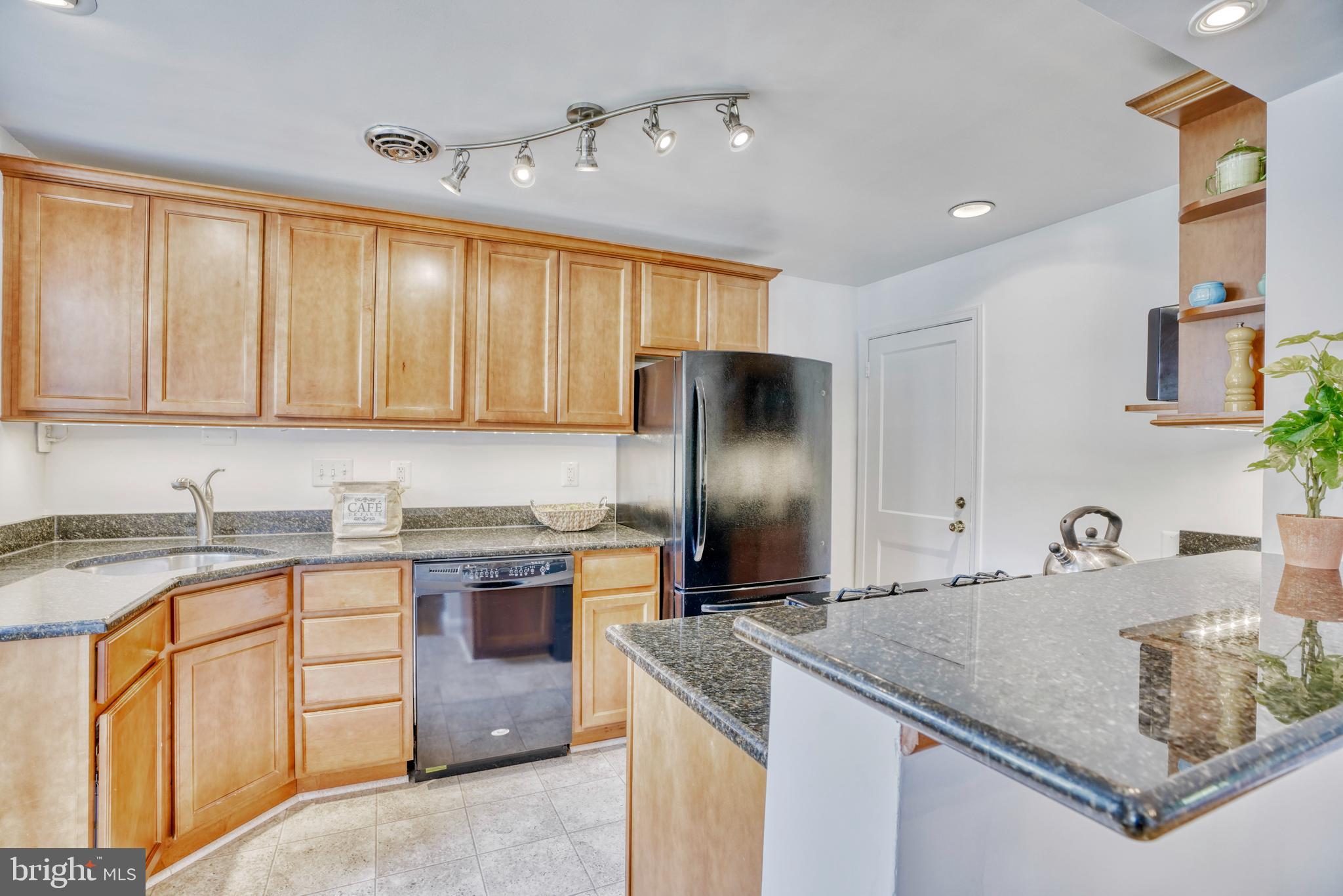 1570 Dellsway Road Baltimore, MD 21286 - Photo 10 of 24 Kitchen features has under cabinet lighting,