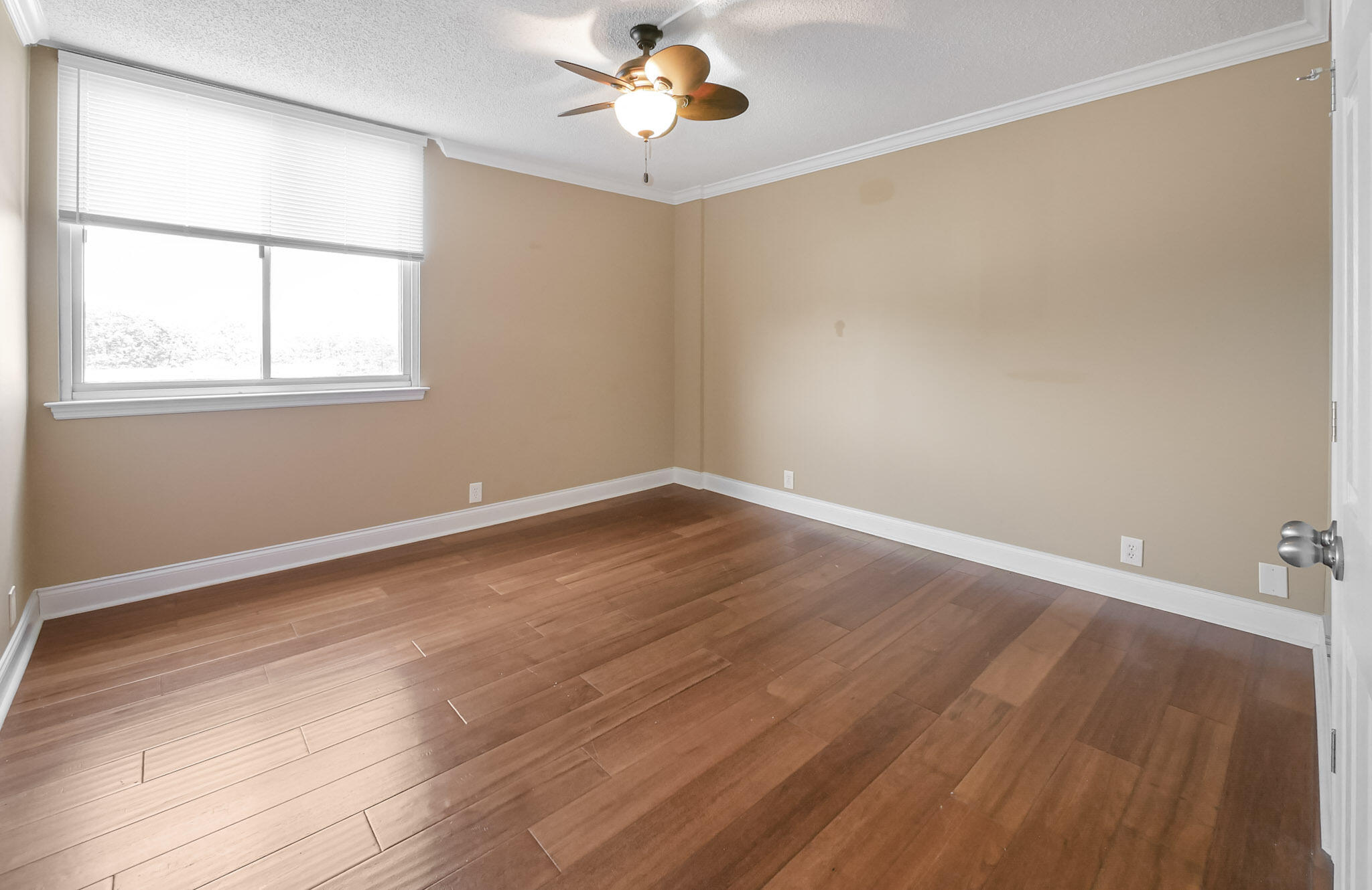 1131 Stringers Ridge Road, Unit 4C Chattanooga, TN 37405 - Photo 13 of 30 Pinnacle 4C 2nd bedroom