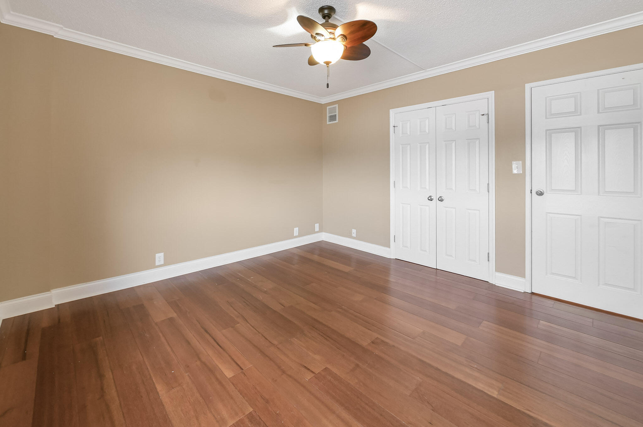 1131 Stringers Ridge Road, Unit 4C Chattanooga, TN 37405 - Photo 14 of 30 Pinnacle 4C 2nd Bedroom