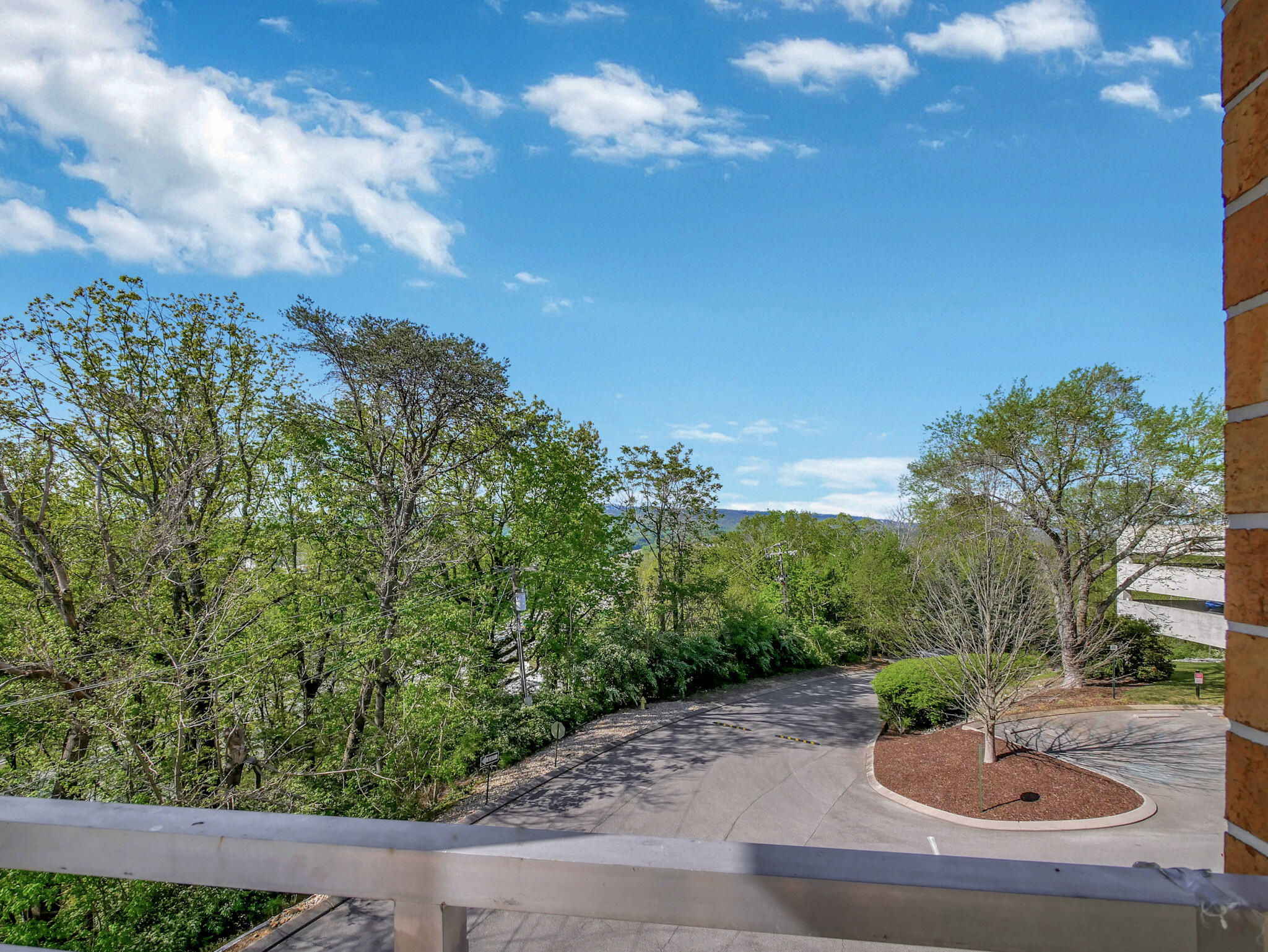 1131 Stringers Ridge Road, Unit 4C Chattanooga, TN 37405 - Photo 18 of 30 Front view