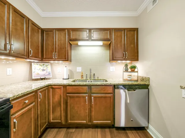 $225,000 | 1131 Stringers Ridge Road, Unit 4C, Chattanooga, TN 37405