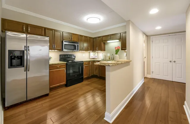 $225,000 | 1131 Stringers Ridge Road, Unit 4C, Chattanooga, TN 37405