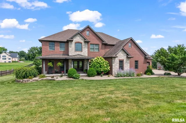 $740,000 | 6644 Reagan Drive, Cantrall, IL 62625