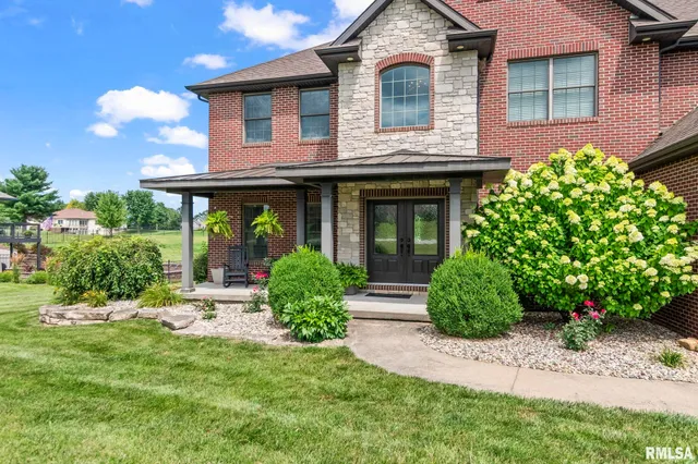 $740,000 | 6644 Reagan Drive, Cantrall, IL 62625