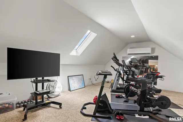 $740,000 | 6644 Reagan Drive, Cantrall, IL 62625