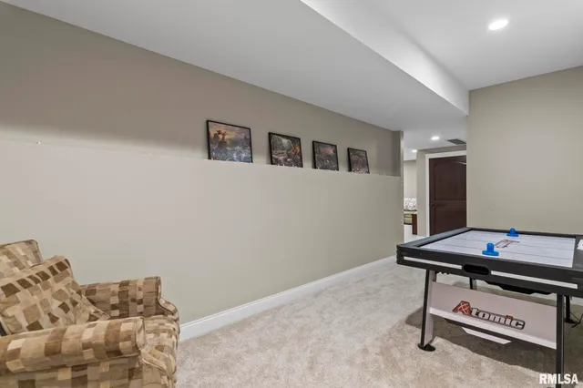 $740,000 | 6644 Reagan Drive, Cantrall, IL 62625