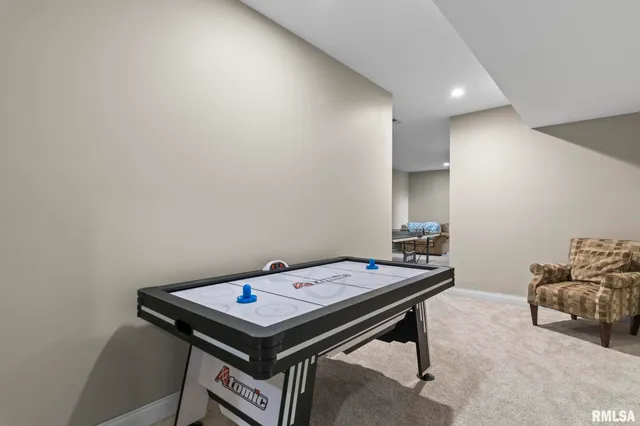 $740,000 | 6644 Reagan Drive, Cantrall, IL 62625