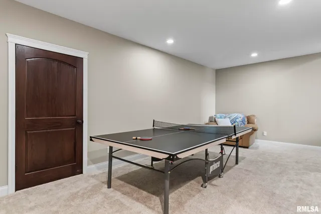 $740,000 | 6644 Reagan Drive, Cantrall, IL 62625