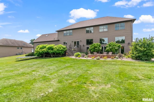 $740,000 | 6644 Reagan Drive, Cantrall, IL 62625