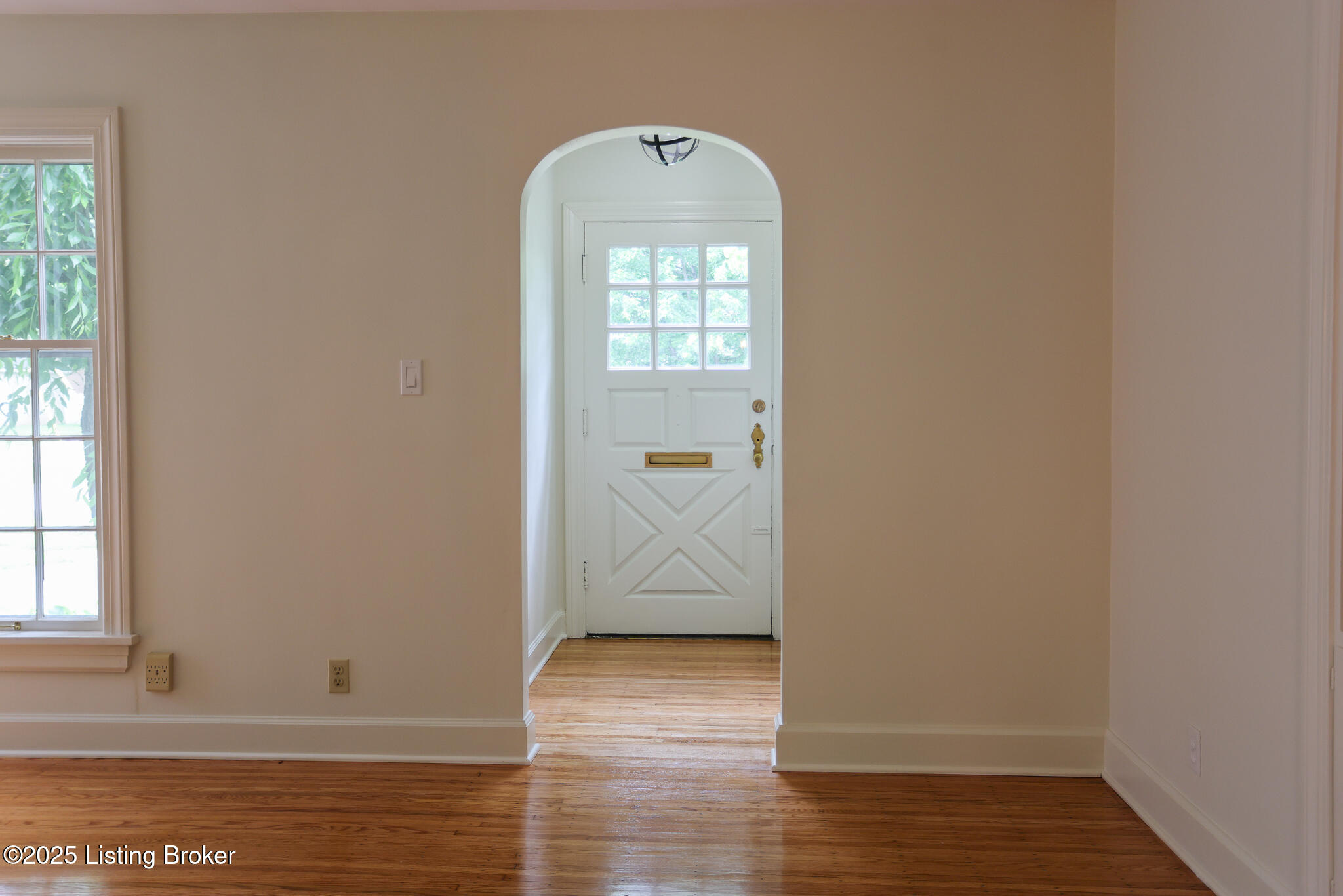 4206 Churchill Road Louisville, KY 40207 - Photo 6 of 39 4206 Churchill-5