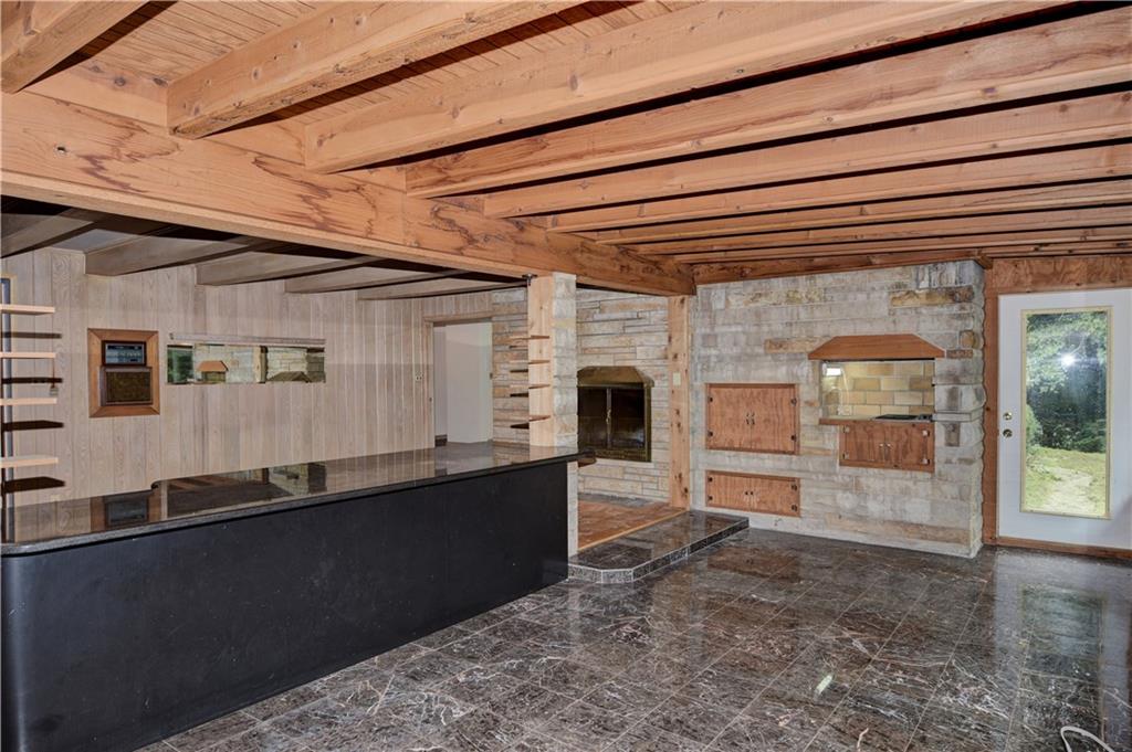 5855 Braewick Road Indianapolis, IN 46226 - Photo 12 of 40 Gallery Image 12