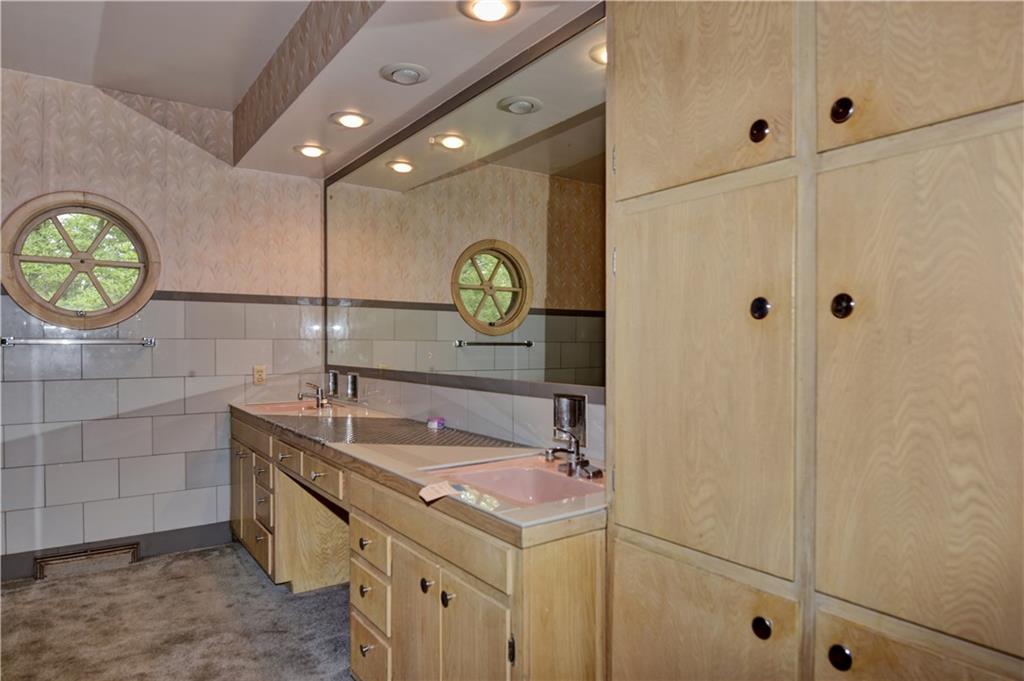 5855 Braewick Road Indianapolis, IN 46226 - Photo 24 of 40 Gallery Image 24