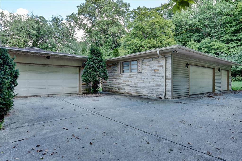 5855 Braewick Road Indianapolis, IN 46226 - Photo 30 of 40 Gallery Image 30