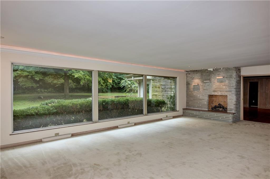 5855 Braewick Road Indianapolis, IN 46226 - Photo 5 of 40 Gallery Image 5