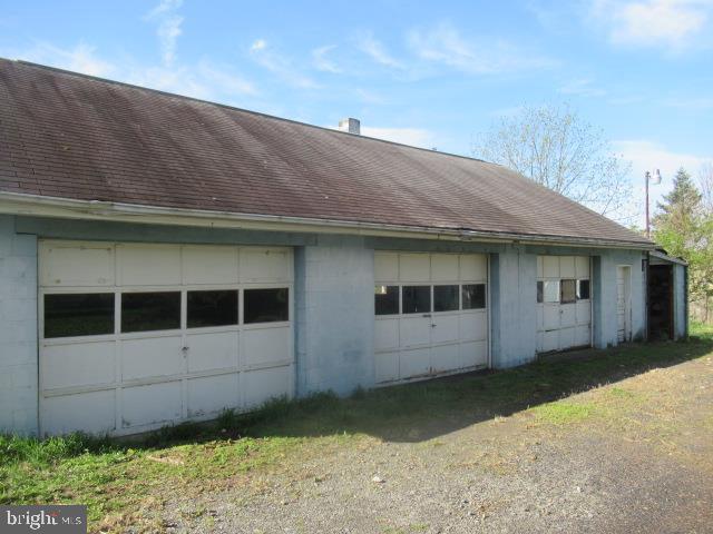 1195 Powells Valley Road Halifax, PA 17032 - Photo 7 of 39
