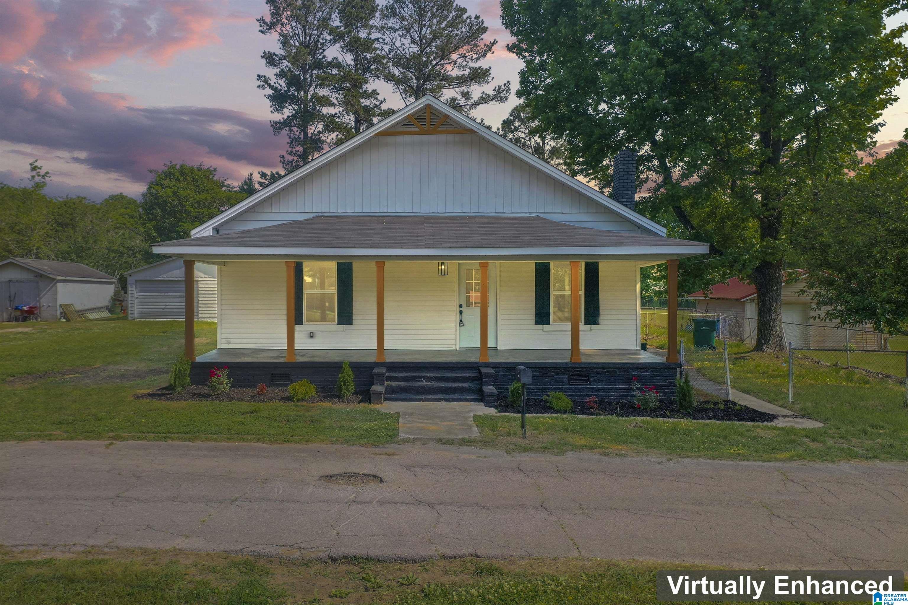 912 9th Street Pleasant Grove, AL 35127 - Photo 1 of 30