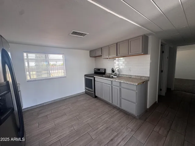 $1,900 | 115 East Mc85 Highway, Unit 4, Buckeye, AZ 85326