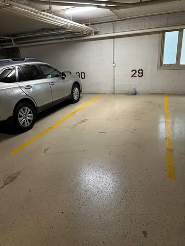 $200,000 | 6460 West Belle Plaine Avenue, Unit 407, Chicago, IL 60634