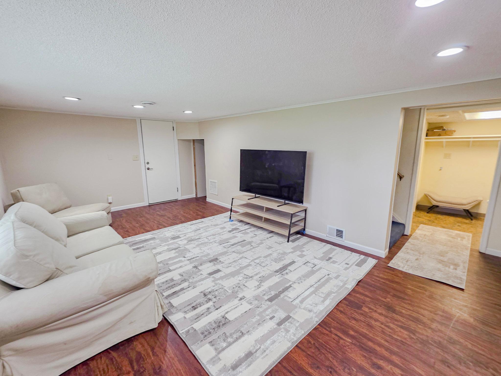 5302 Holiday Road Minnetonka, MN 55345 - Photo 16 of 21