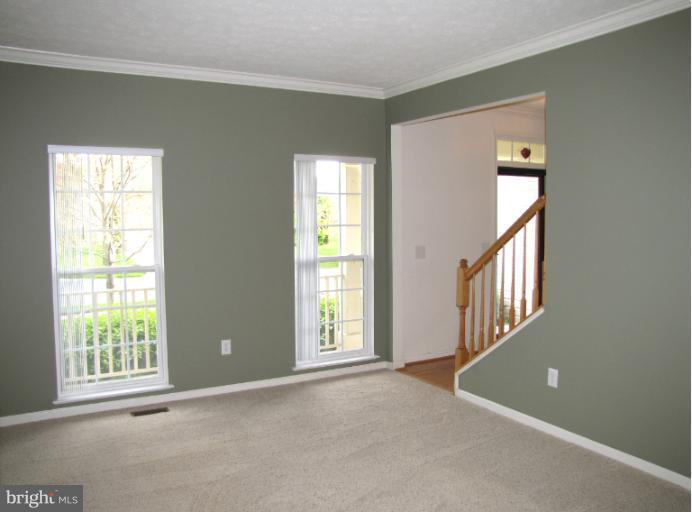 7787 Rotherham Drive Hanover, MD 21076 - Photo 6 of 26 Living Room