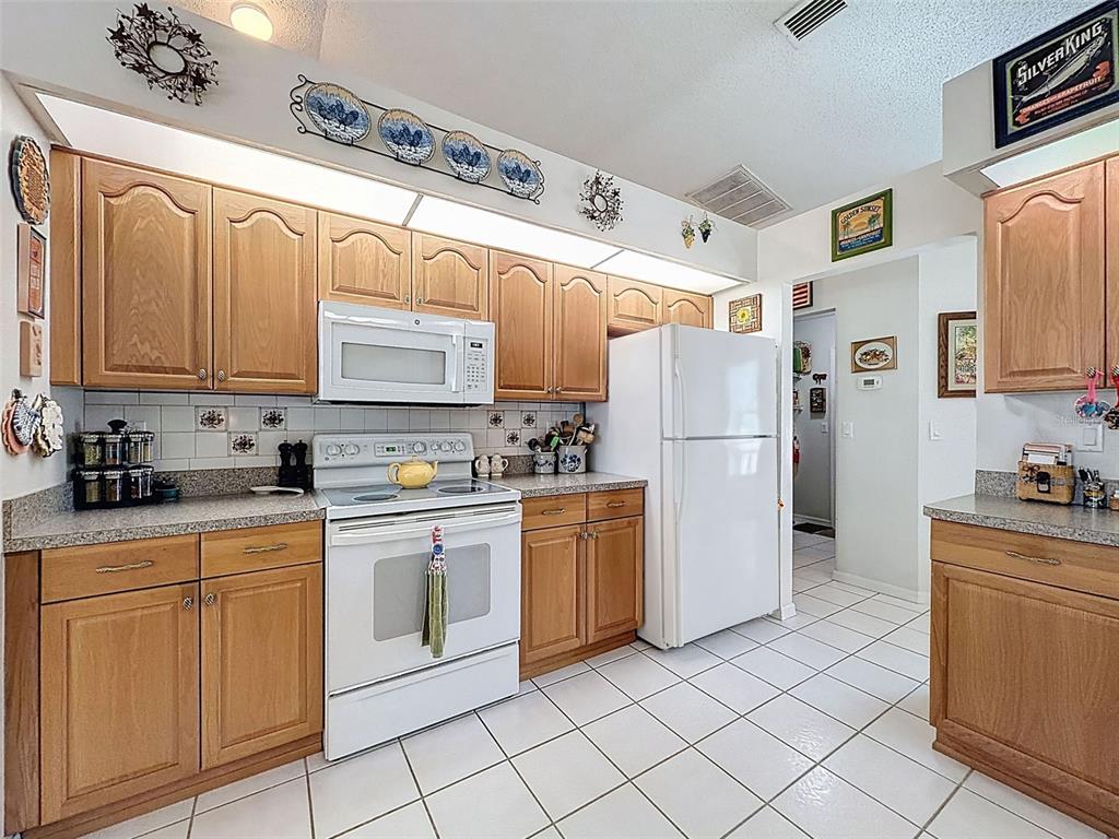 4221 Neff Lake Road Brooksville, FL 34602 - Photo 13 of 86