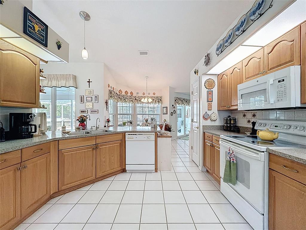 4221 Neff Lake Road Brooksville, FL 34602 - Photo 18 of 86