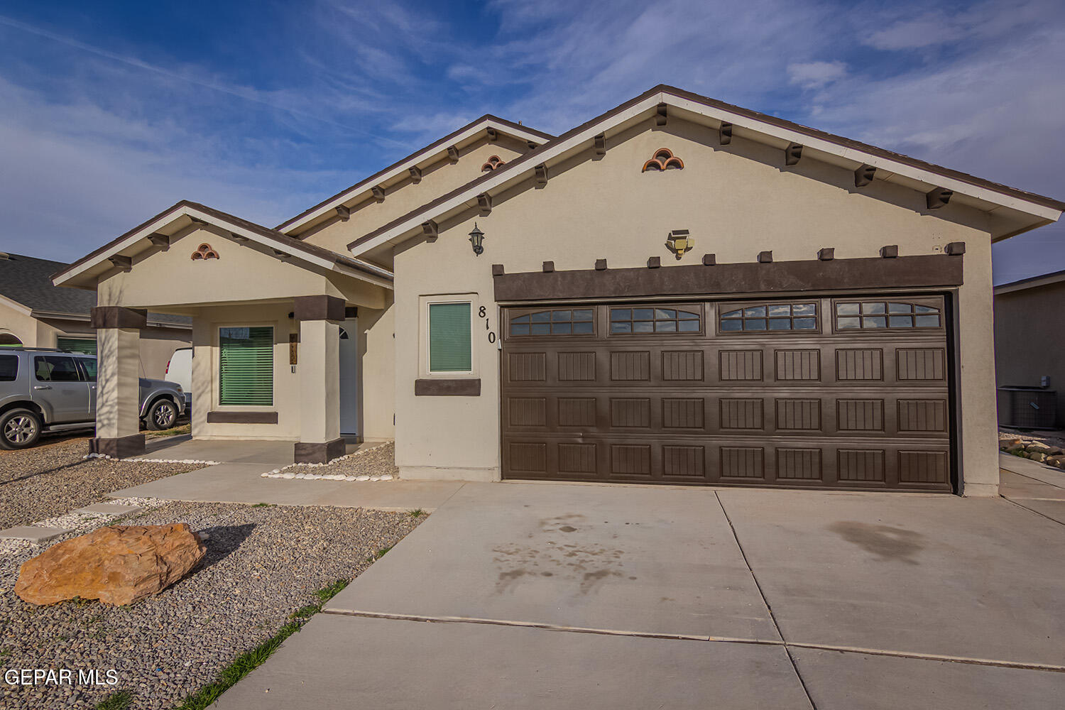 810 Villas Del Sol _ 003