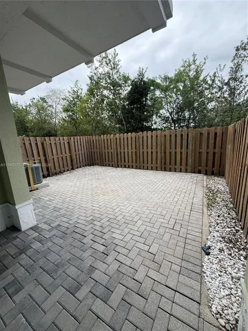 $4,000 | 7412 Northwest 108th Path, Doral, FL 33178