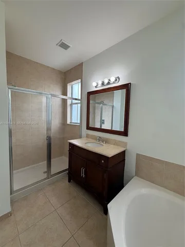 $4,000 | 7412 Northwest 108th Path, Doral, FL 33178