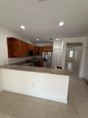 $4,000 | 7412 Northwest 108th Path, Doral, FL 33178