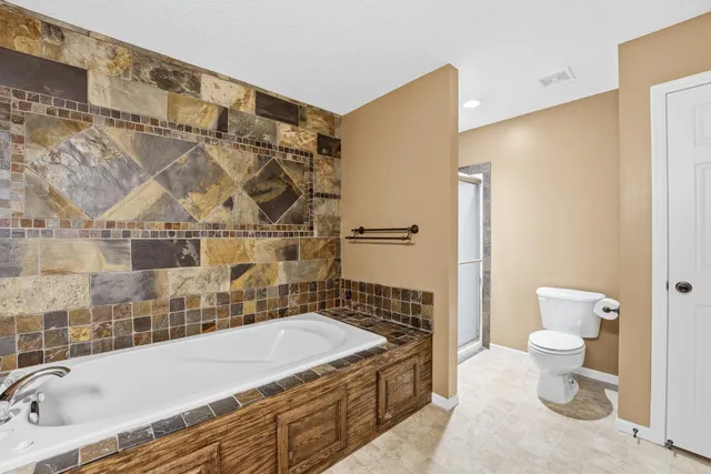 $425,000 | 1705 Vale Court, Faribault, MN 55021