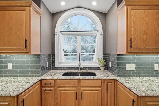 $425,000 | 1705 Vale Court, Faribault, MN 55021