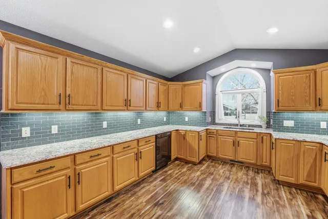 $425,000 | 1705 Vale Court, Faribault, MN 55021