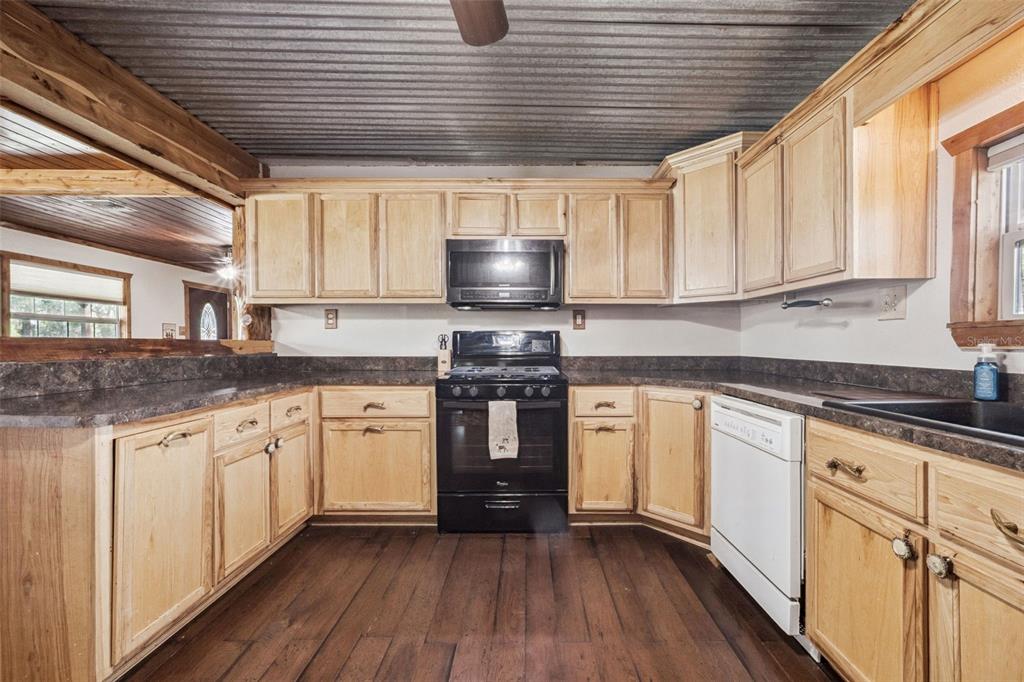 2201 Highway 50 Webster, FL 33597 - Photo 14 of 38