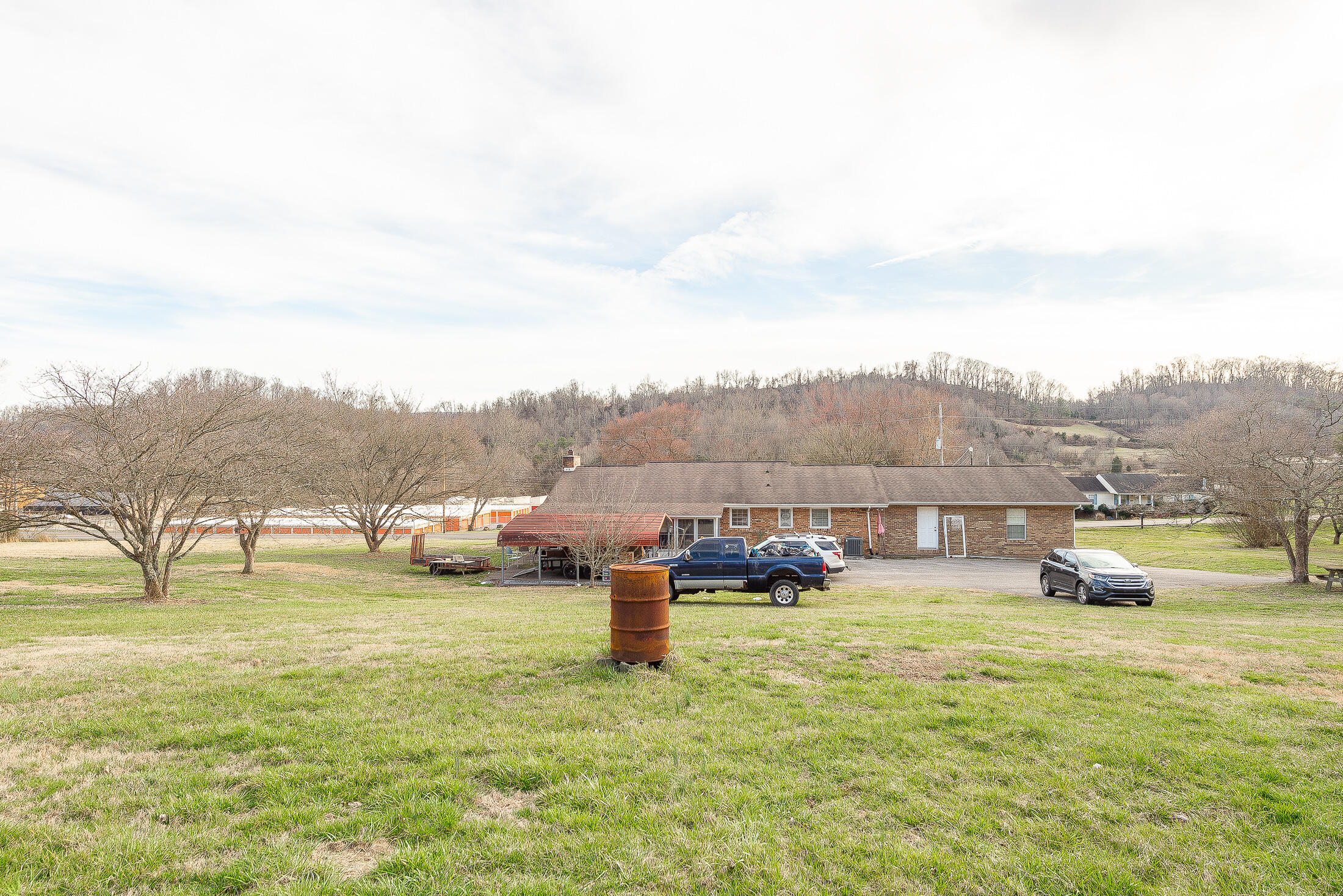 6527 Carters Valley Road Church Hill, TN 37642 - Photo 20 of 24 Large Back Yard