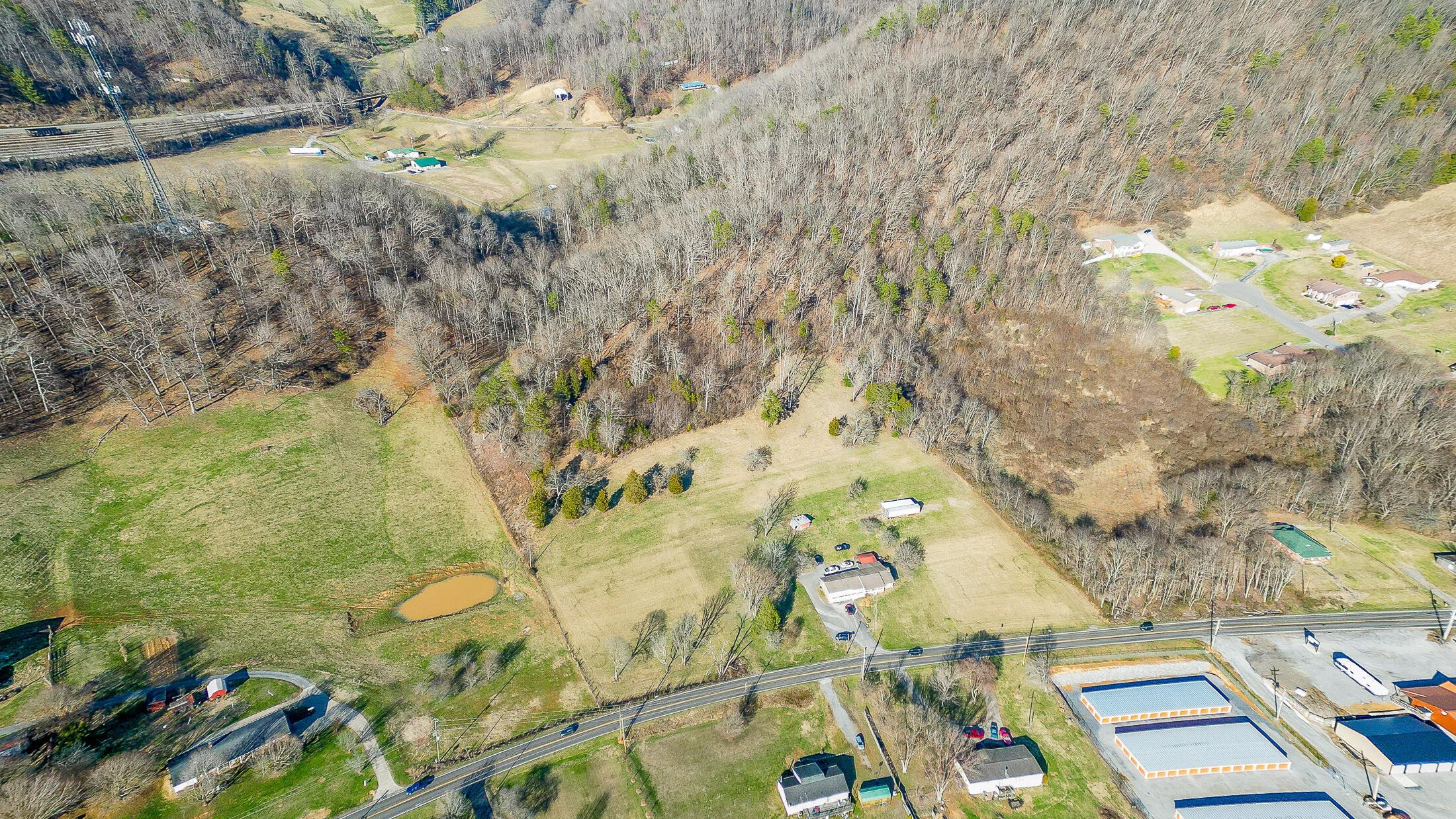 6527 Carters Valley Road Church Hill, TN 37642 - Photo 9 of 24 6527 Carters Valley Road