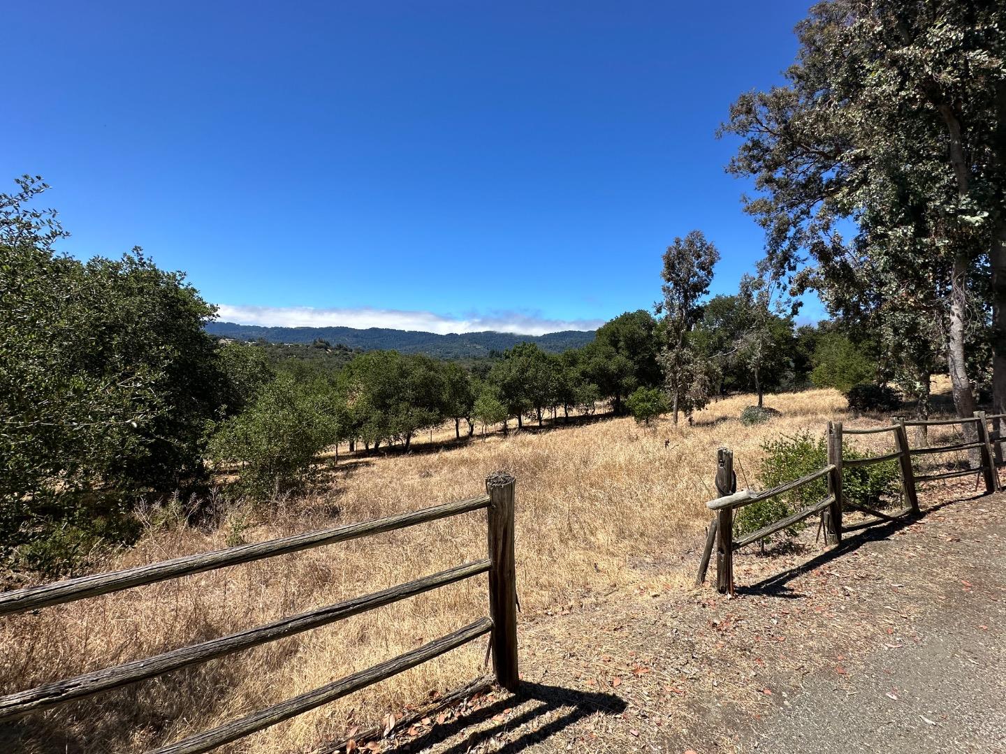 389 Moore Road Woodside, CA 94062 - Photo 23 of 31 Gallery Image 23