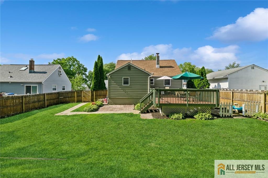 5 Channing Road East Brunswick, NJ 08816 - Photo 25 of 36