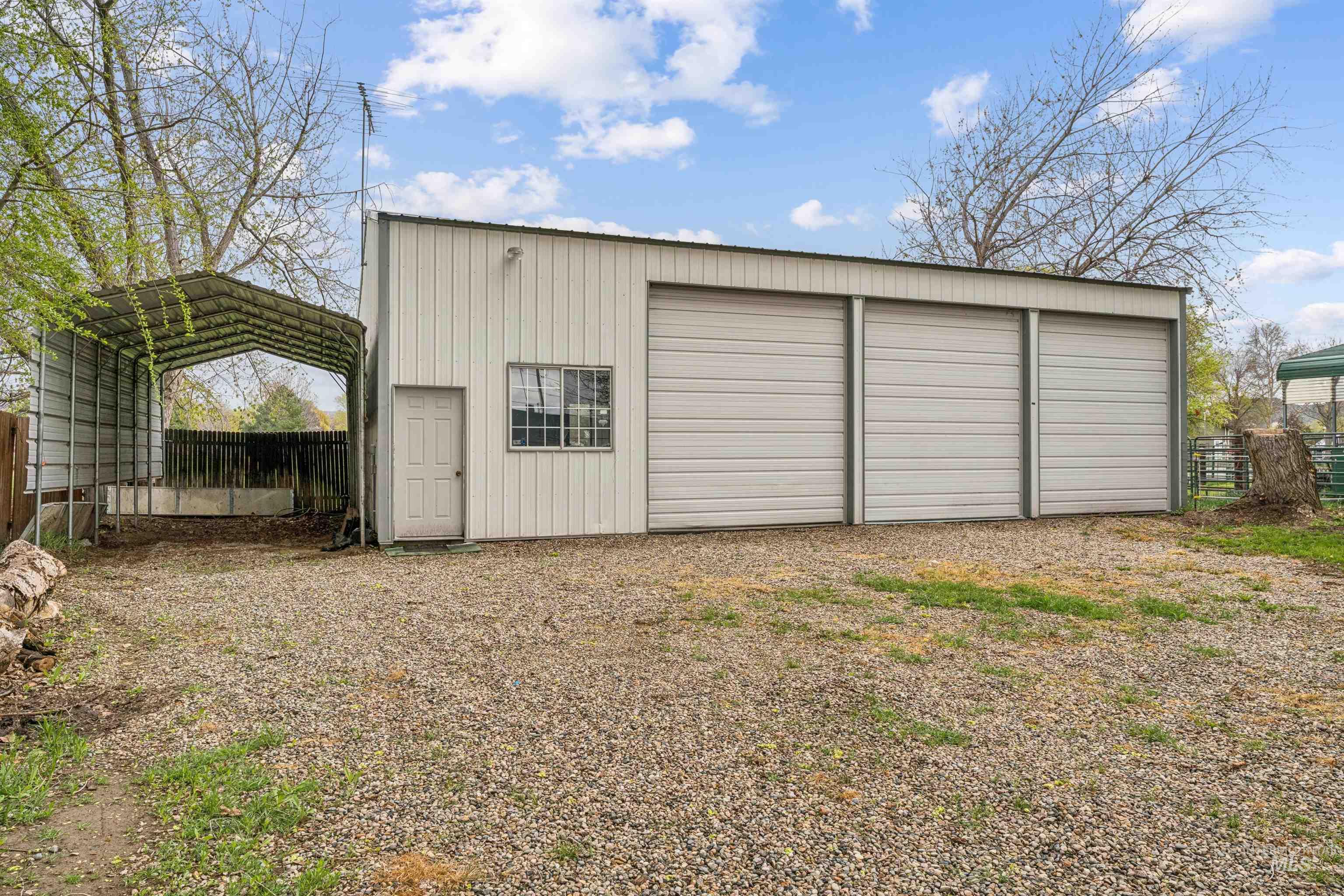 948 South Mill Road Emmett, ID 83617 - Photo 28 of 38 Detached garage with a carport