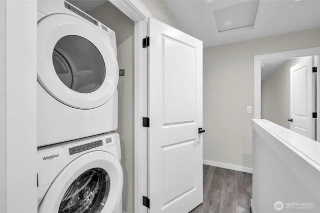 $3,195 | 15613 Admiralty Way, Unit B2, Lynnwood, WA 98087