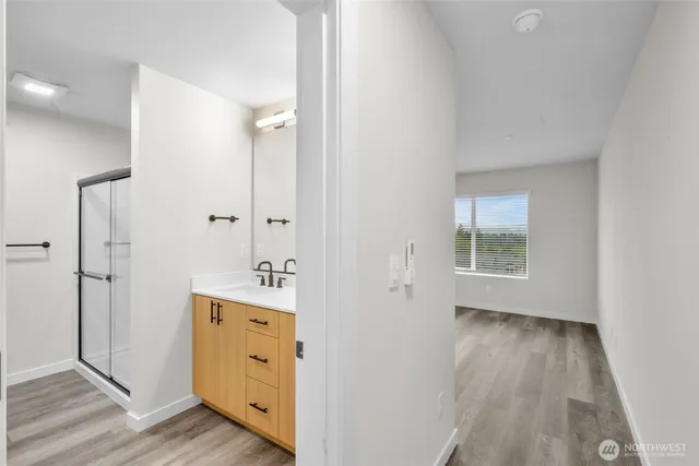 $3,195 | 15613 Admiralty Way, Unit B2, Lynnwood, WA 98087