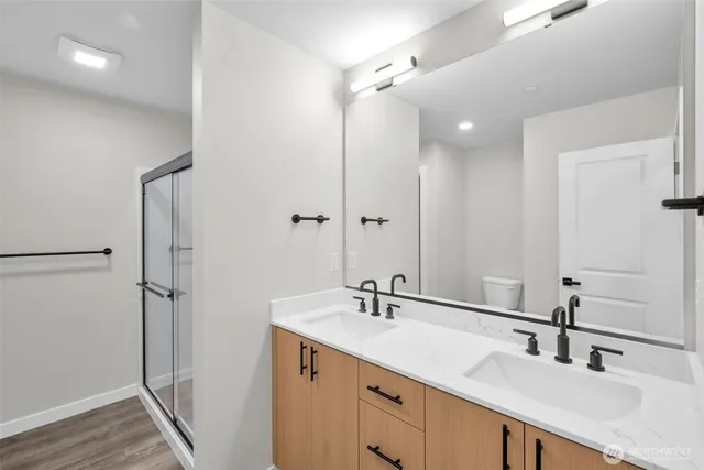 $3,195 | 15613 Admiralty Way, Unit B2, Lynnwood, WA 98087