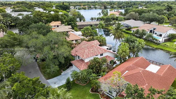$968,000 | 11620 South Budd Drive, Cooper City, FL 33026