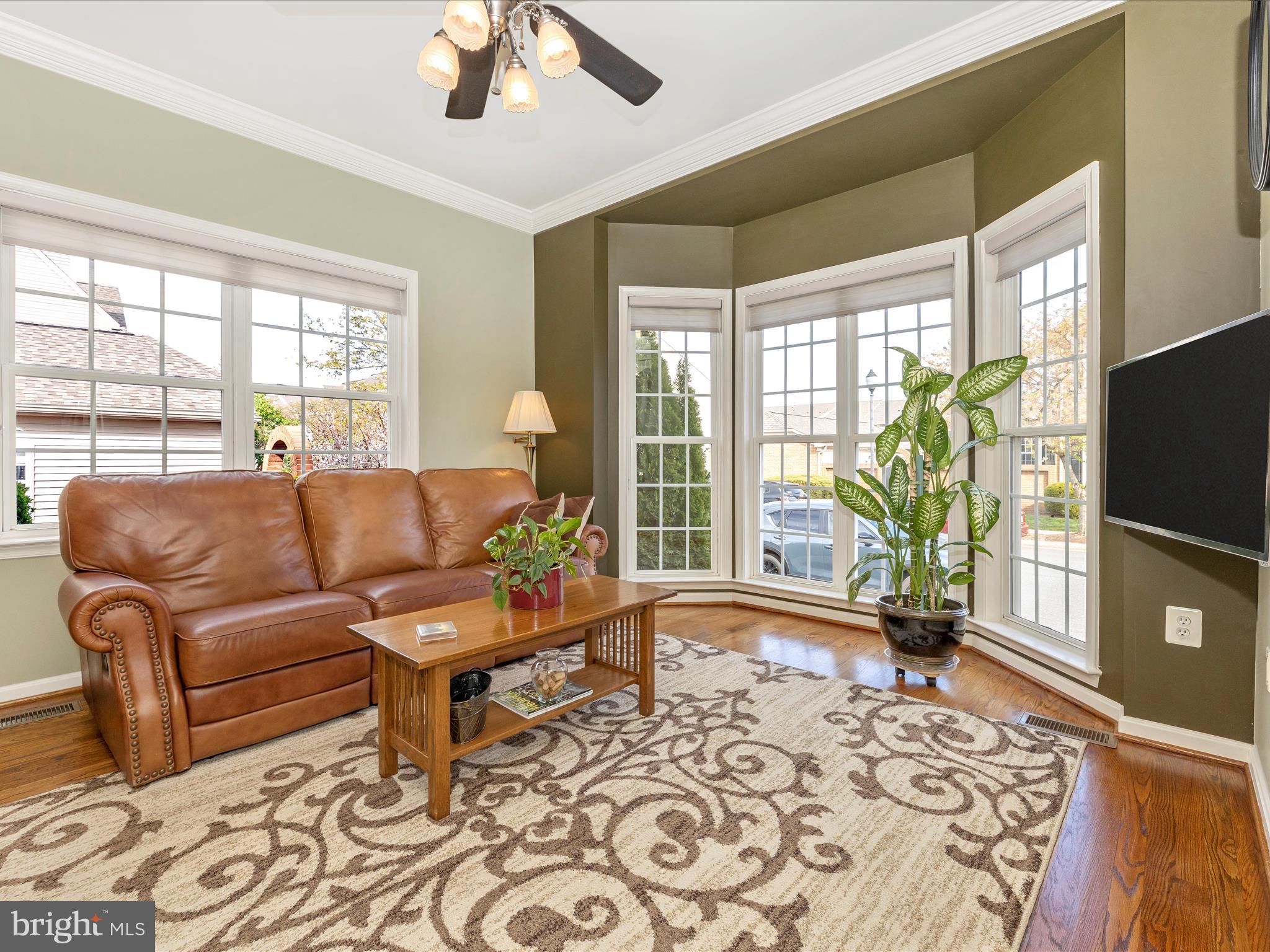 2620 Mill Race Road Frederick, MD 21701 - Photo 11 of 72 Living Room