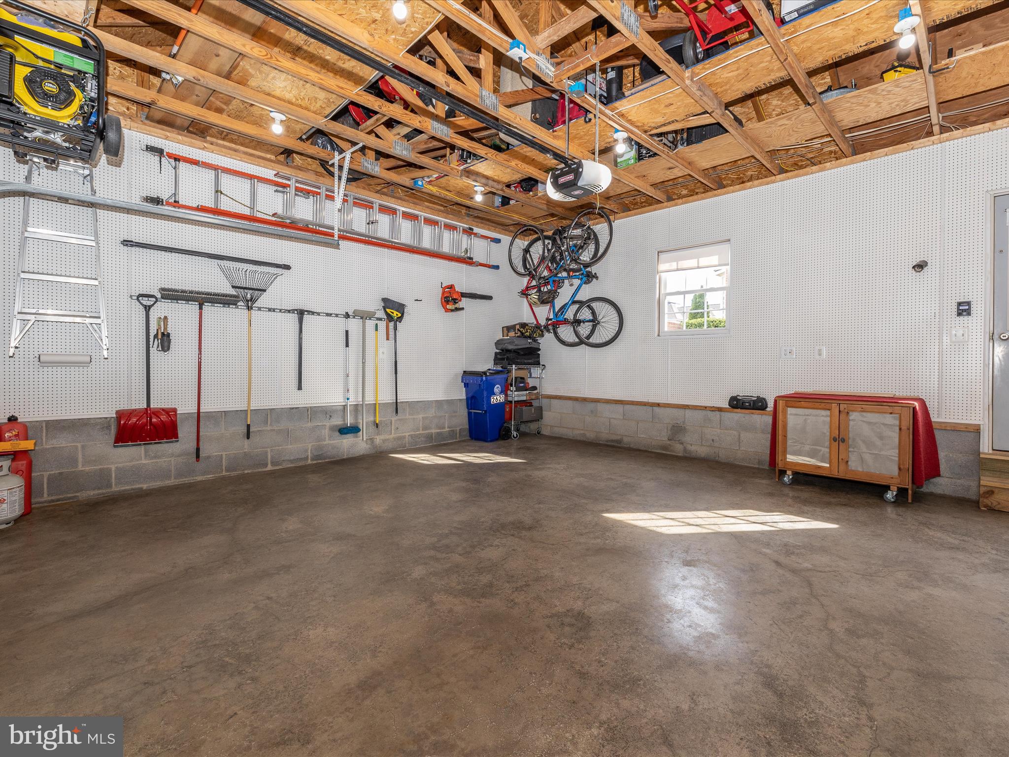 2620 Mill Race Road Frederick, MD 21701 - Photo 51 of 72 Garage