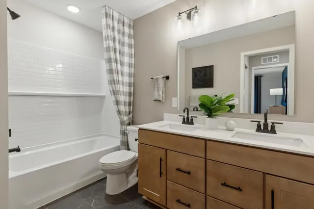 $582,990 | 10398 McGregor Boulevard, Woodbury, MN 55129